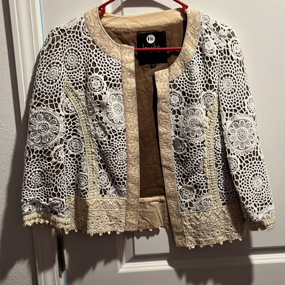 Jackets - Picture 9 of 13